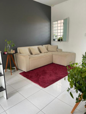 Quarto mobiliado em apartamento compartilhado